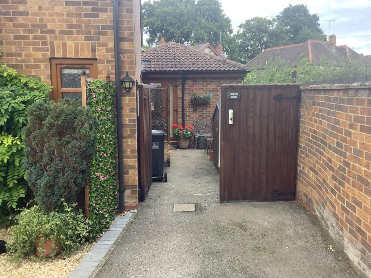 Sunnyside Annexe Bed & Breakfast Wheatley Exterior photo